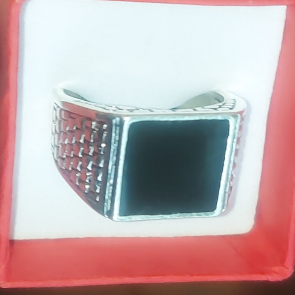 Silver and Black Square Ring - Picture 9 of 9